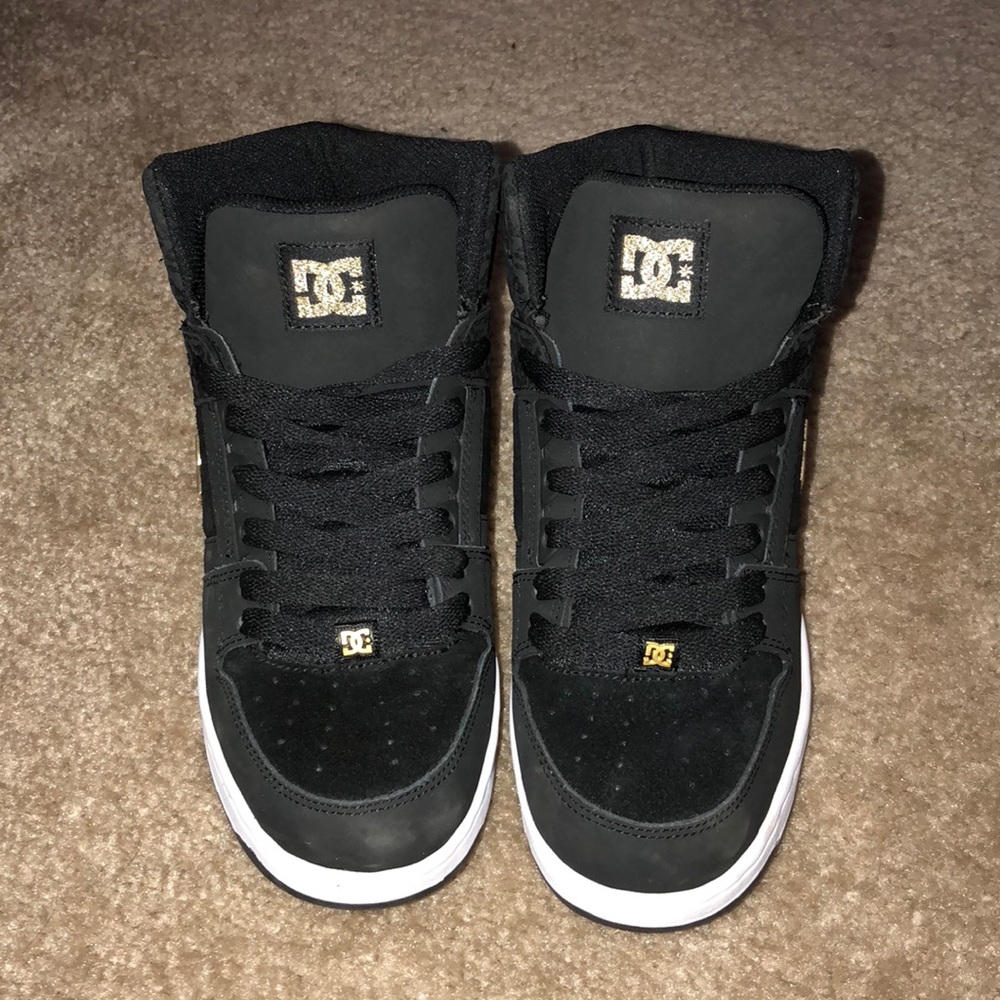 DC Skateboard shoes